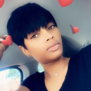 Meet your Posher, Kay